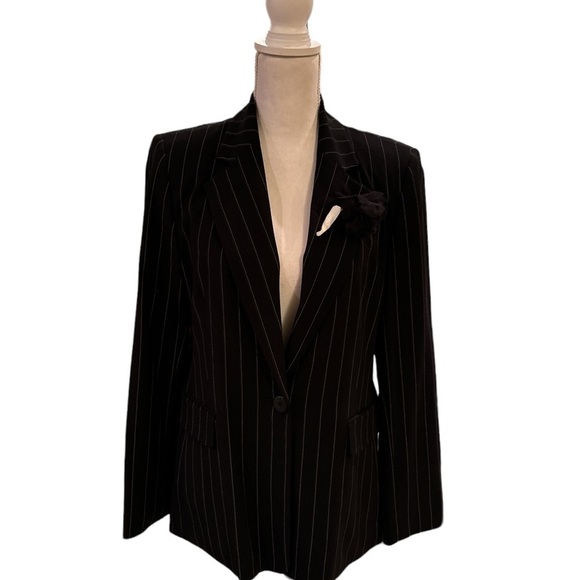 Apostrophe  Woman’s Black Pinstripe One Button Blazer NWT Size 8 - Picture 1 of 12